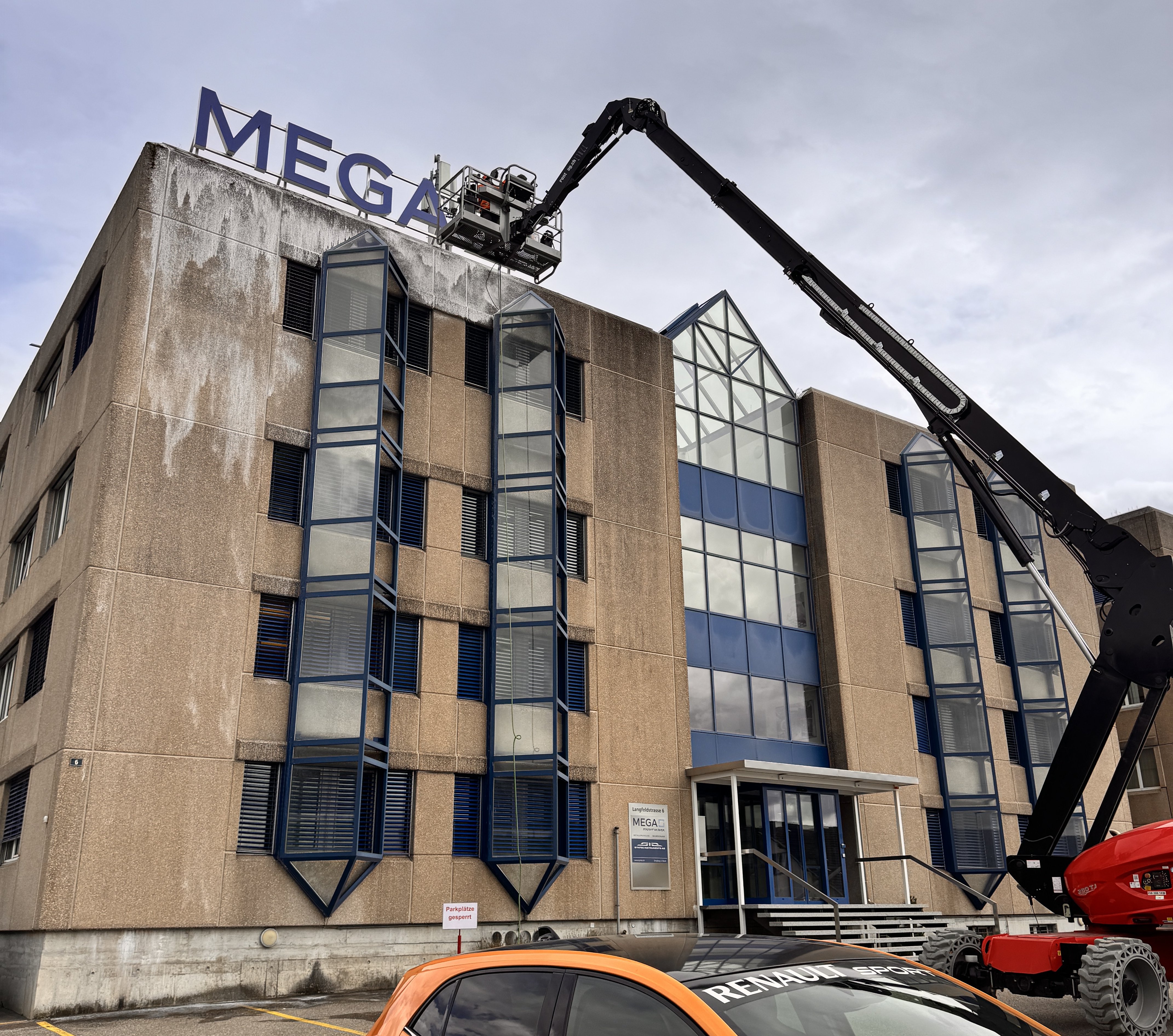 Fassadenreinigung RIVOG AG